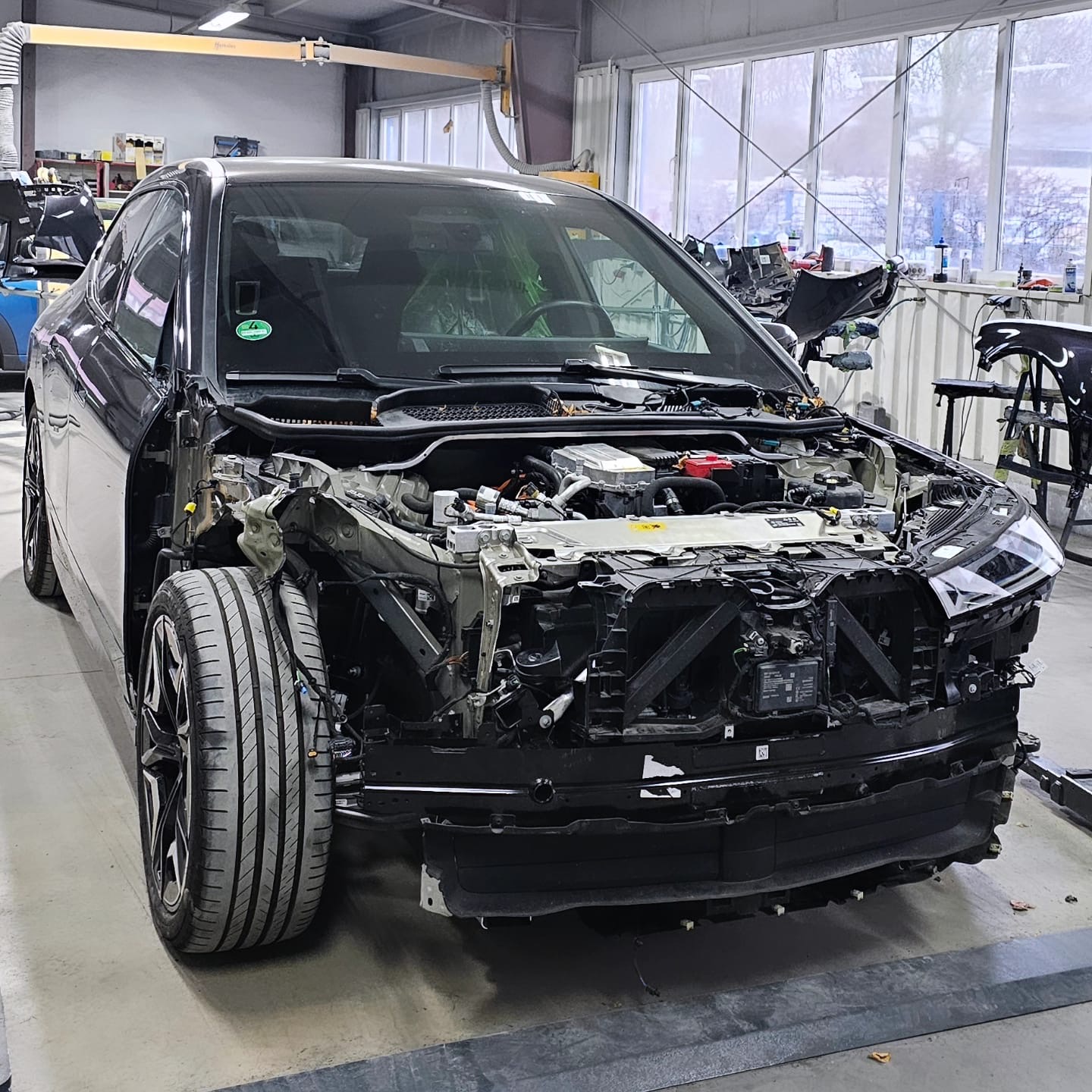BMW iX vor der Reparatur